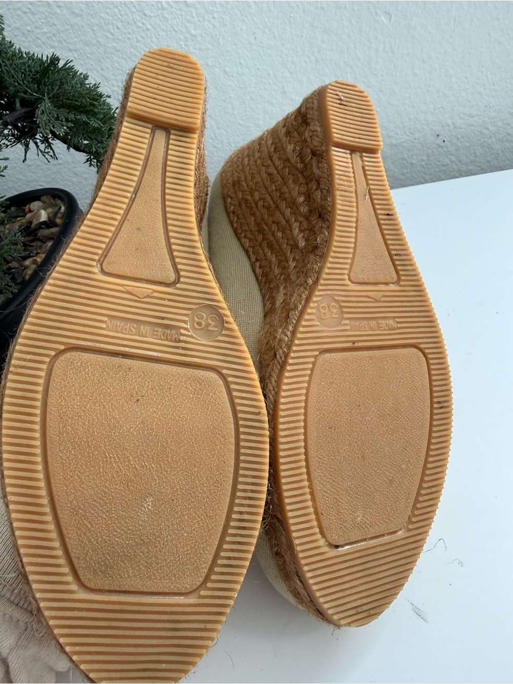 Viscata women size 7 Everyday Cream Espadrille Wedge — Women’s Slip-On Wedges - Picture 7 of 8